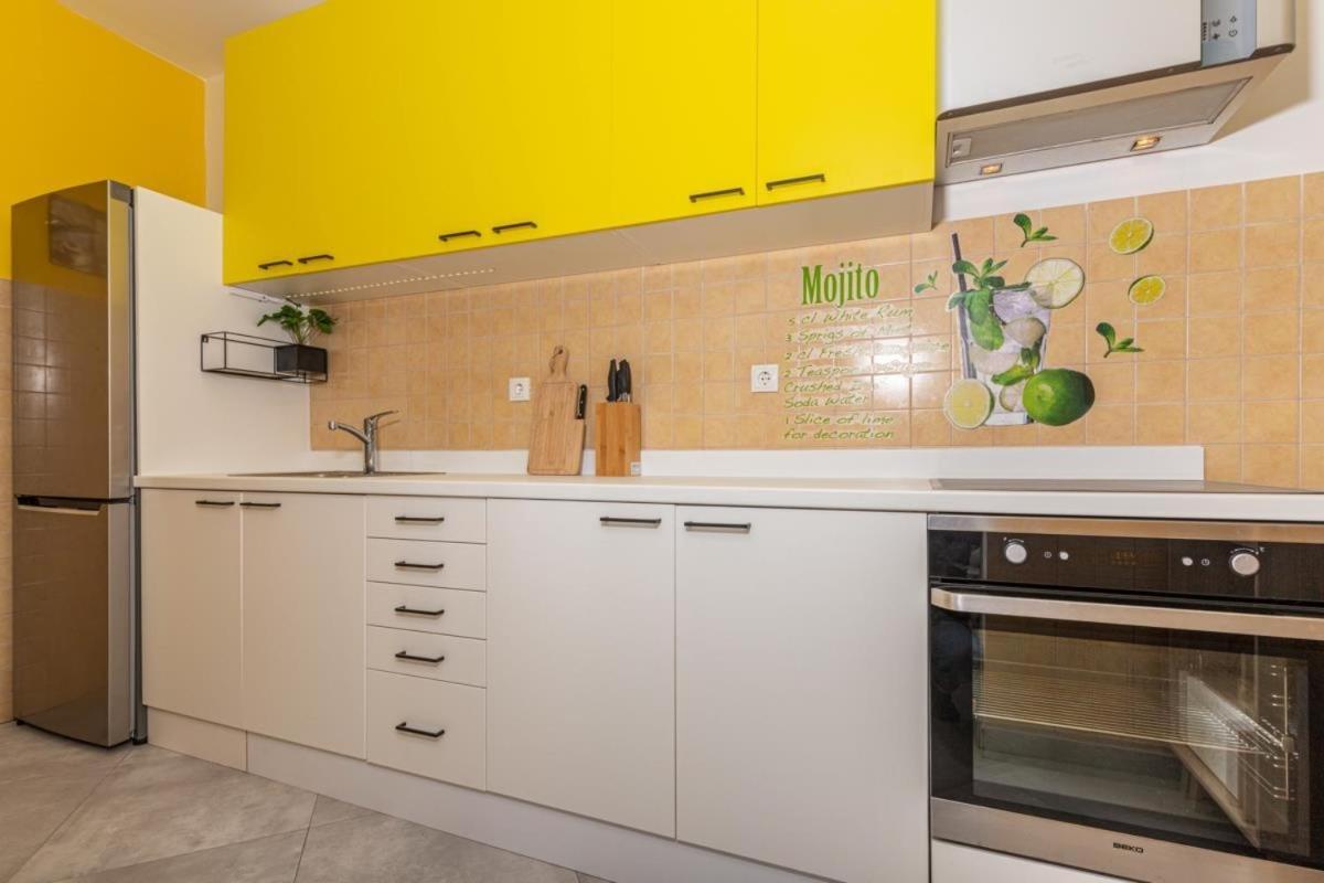 Apartments With A Parking Space Jusici, Opatija - 15874 Кастав Стая снимка