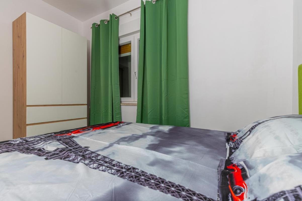 Apartments With A Parking Space Jusici, Opatija - 15874 Кастав Стая снимка